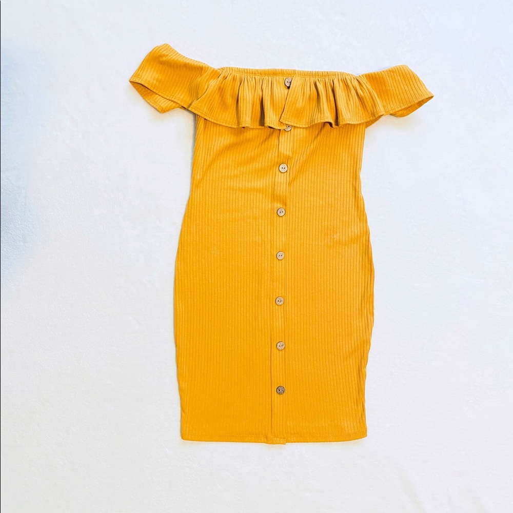 NWOT Off Shoulder Mini Bodycon Dress